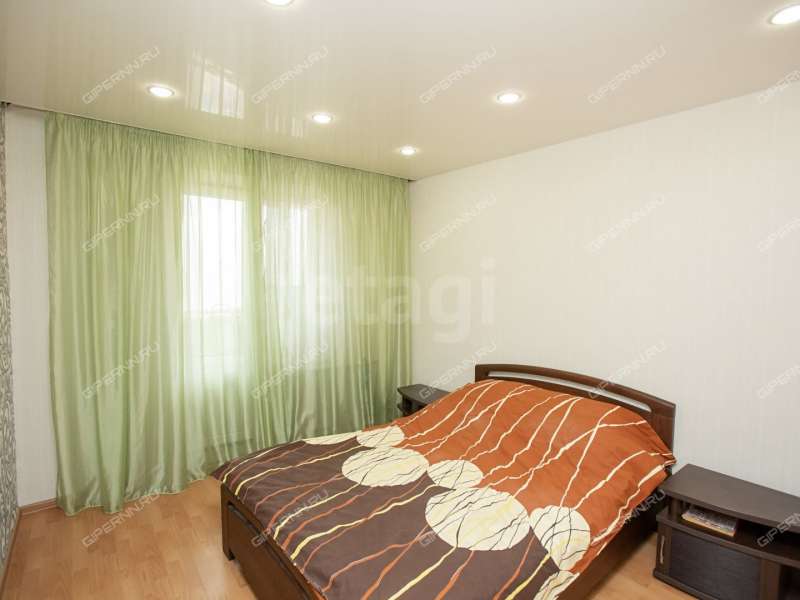 трёхкомнатная квартира на Днепропетровской улице дом 16