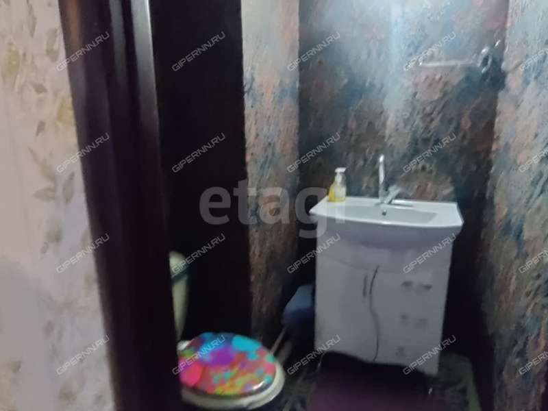 четырёхкомнатная квартира на улице Зайцева дом 17