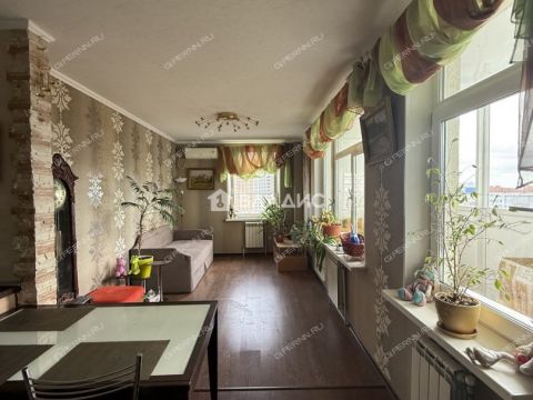 3-komnatnaya-ul-timiryazeva-d-35 фото