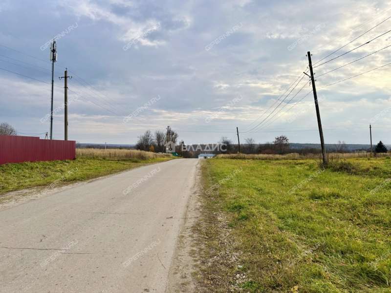 дом на улице Радужная село Арманиха