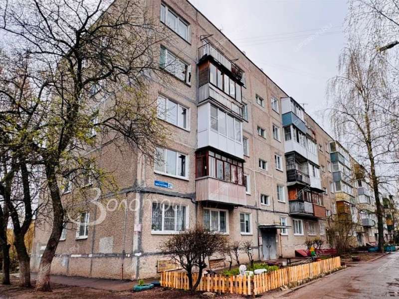 трёхкомнатная квартира в посёлке Мостоотряд дом 27