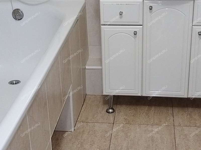 четырёхкомнатная квартира на улице Генкиной дом 61