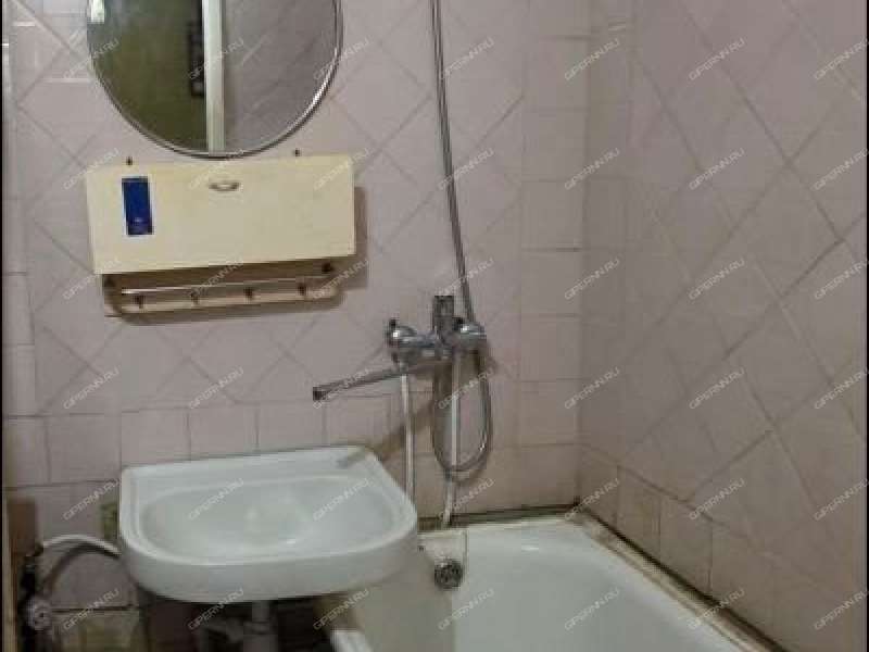 двухкомнатная квартира на улице Юлиуса Фучика дом 41