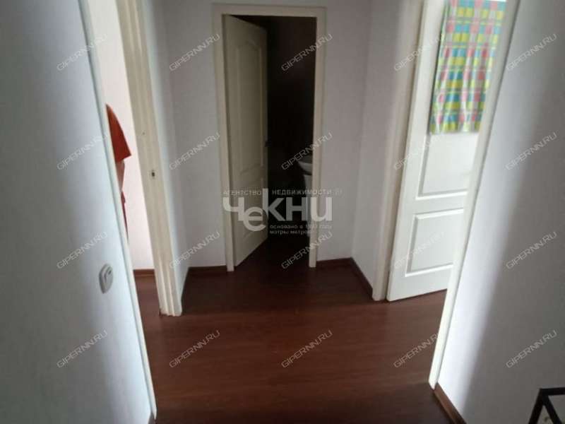 дом на Центральная село Белое