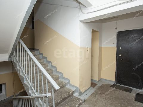 3-komnatnaya-ul-monchegorskaya-d-6-k1 фото