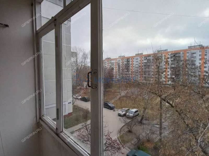 трёхкомнатная квартира на улице Строкина дом 5