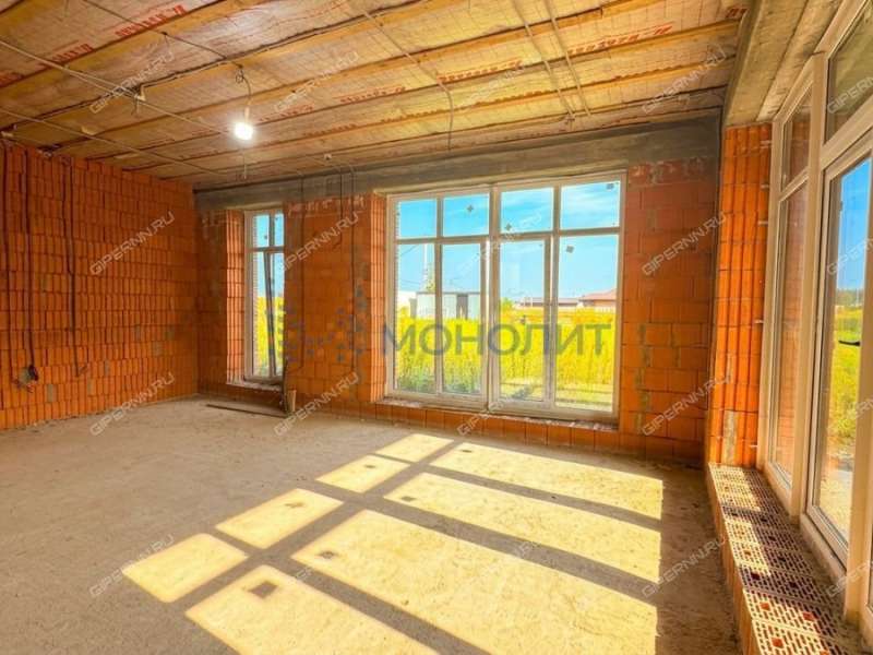 дом на улице Счастливая село Елховка