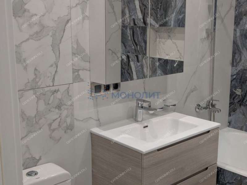 трёхкомнатная квартира на Молодёжном проспекте дом 38