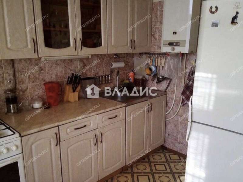 трёхкомнатная квартира на улице Чкалова дом 5