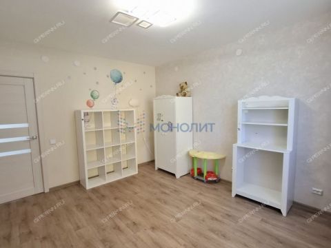 3-komnatnaya-ul-romantikov-d-8 фото