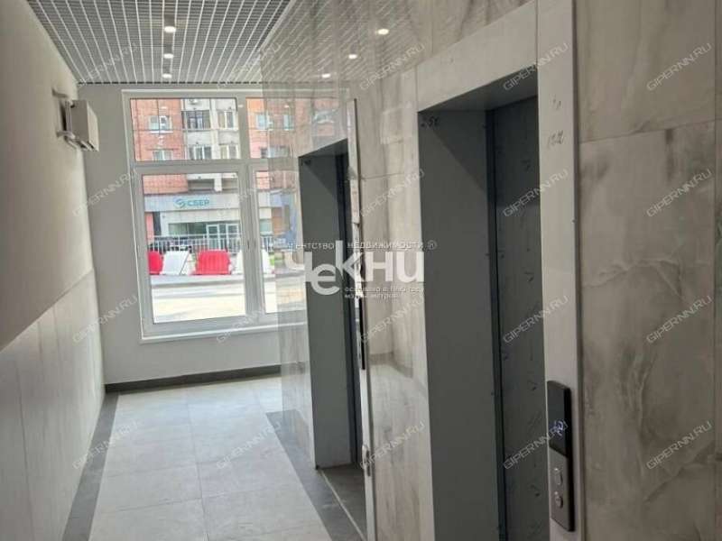 трёхкомнатная квартира на улице Максима Горького дом 73