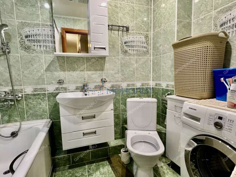 трёхкомнатная квартира на улице Мельникова дом 10