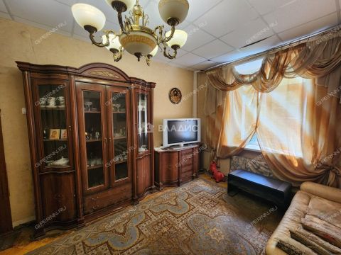 3-komnatnaya-ul-puteyskaya-d-1 фото