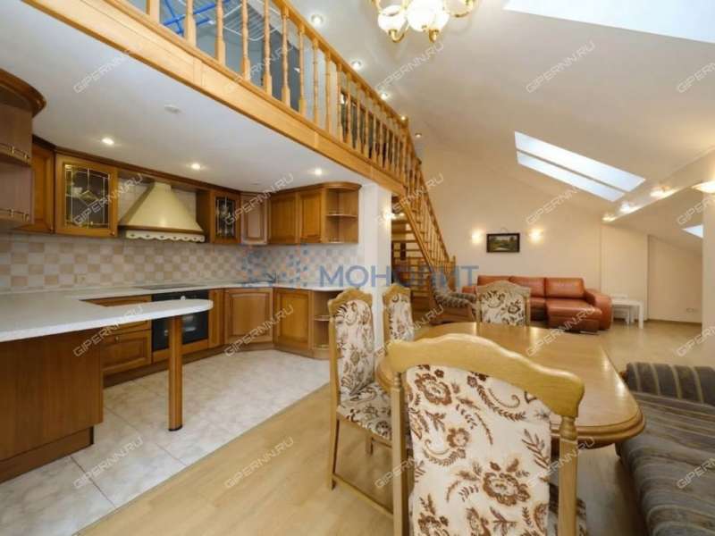 пятикомнатная квартира на Казанском шоссе дом 8 к3