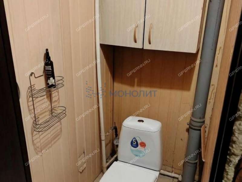 комната в доме 81 на Московском шоссе