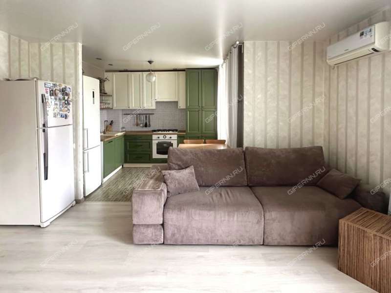 четырёхкомнатная квартира на Мончегорской улице дом 18 к2