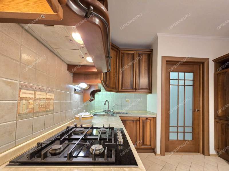 трёхкомнатная квартира на Славянской улице дом 21