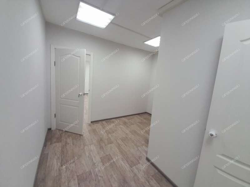 помещение под помещение свободного назначения, офис на Коммунистической улице