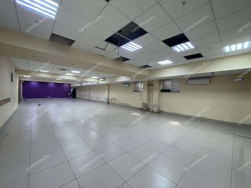 помещение под торговую площадь на улице Краснодонцев