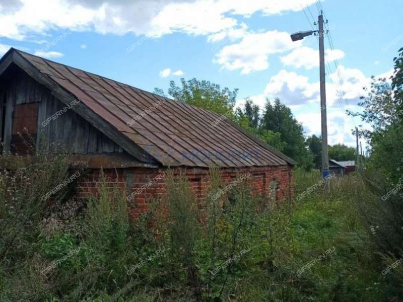 дом на Подгорной улице село Толба
