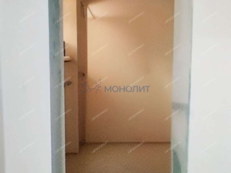 помещение под помещение свободного назначения, недвижимость под салоны красоты на улице Нижне-Печерская