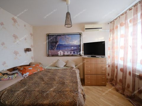 1-komnatnaya-ul-sergeya-esenina-d-41 фото