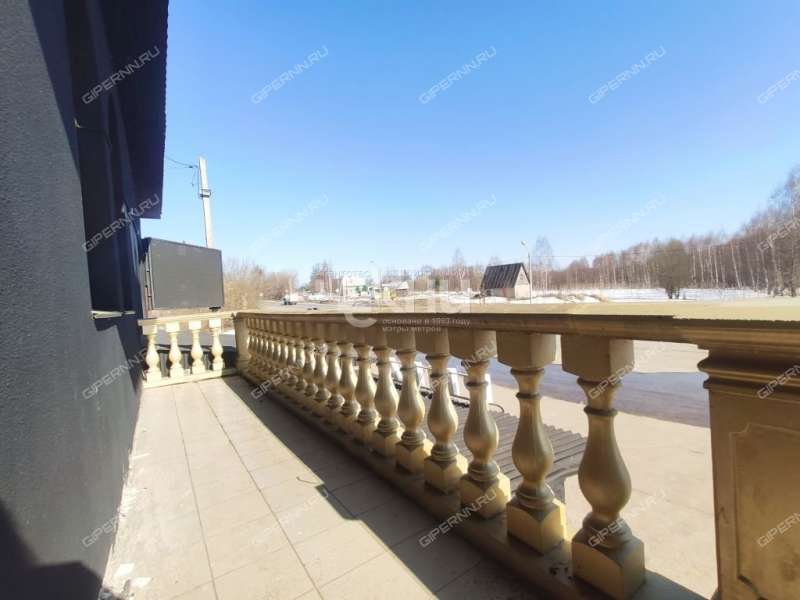 здание под недвижимость под общепит на Малое Чухово деревня Малое Чухово