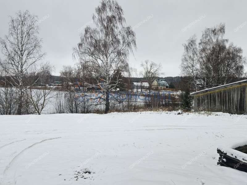 дом на улице 40 лет Победы деревня Пияичное