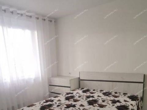 1-komnatnaya-ul-geroya-yuriya-smirnova-d-13 фото