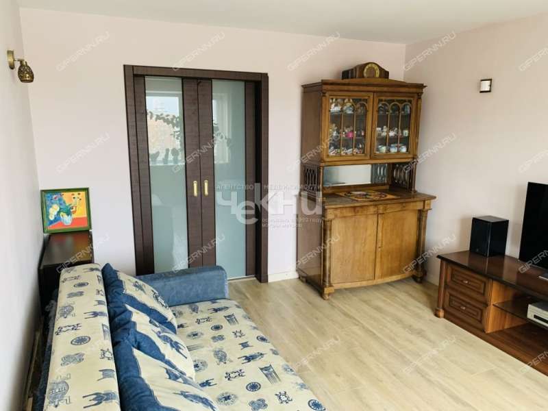 трёхкомнатная квартира на Полтавской улице дом 2А