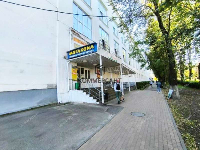 здание под офис, торговую площадь на улице Нартова