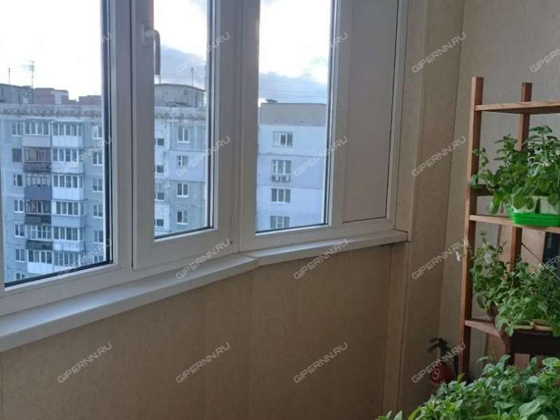 трёхкомнатная квартира на улице Панфиловцев дом 5