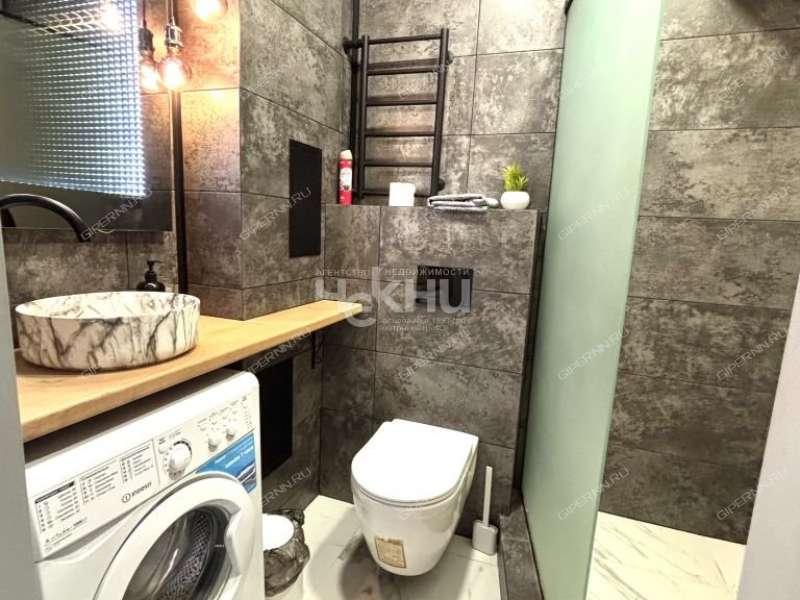 квартира-студия на улице Родионова дом 202 к2