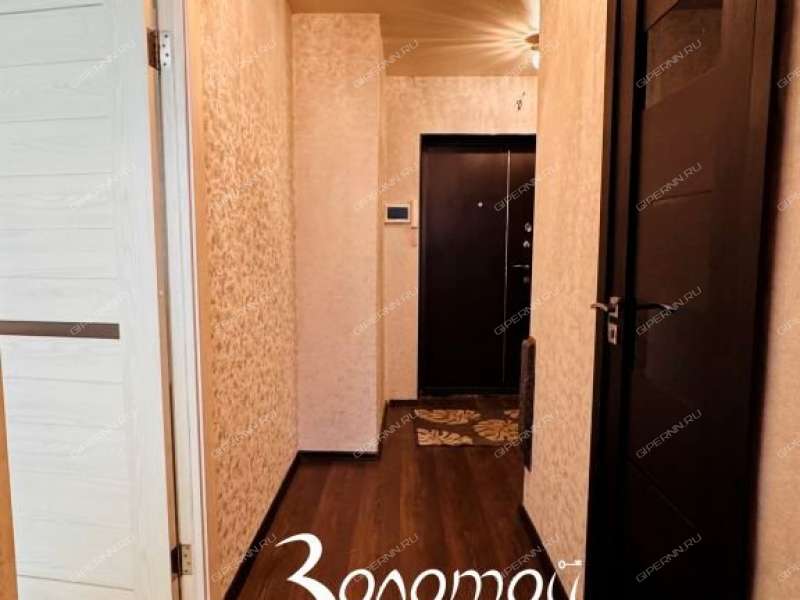 однокомнатная квартира на улице Бурденко дом 33 к1