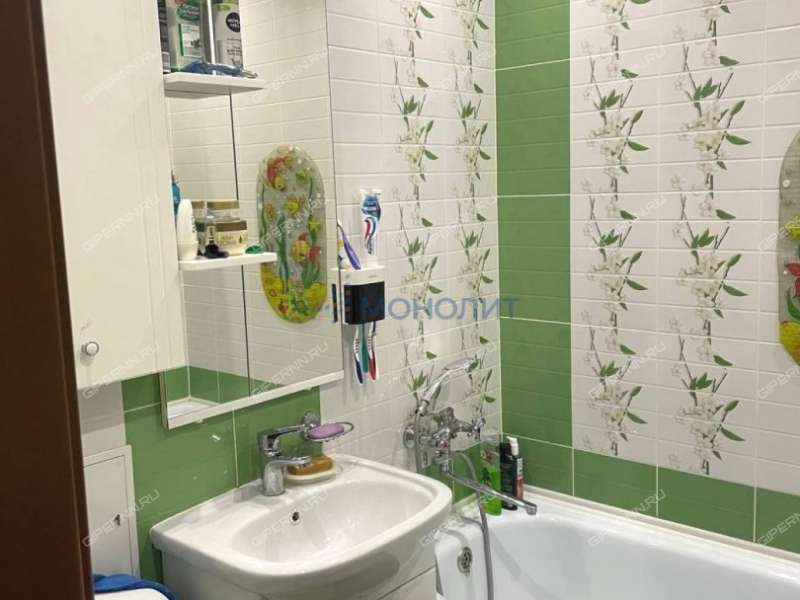 трёхкомнатная квартира на улице Героя Самочкина дом 13