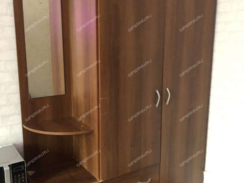 комната в доме 23 на улице Страж Революции