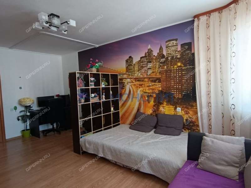 трёхкомнатная квартира на улице Родионова дом 165 к3