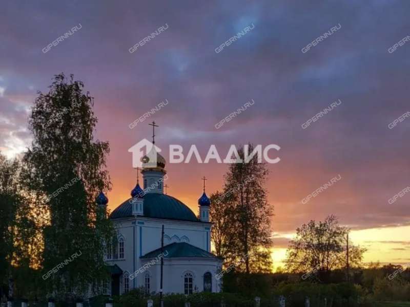 дом на Нагорной улице село Старково
