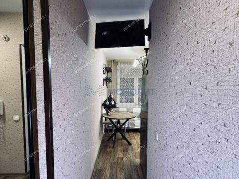 2-komnatnaya-ul-oktyabrskoy-revolyucii-d-51 фото