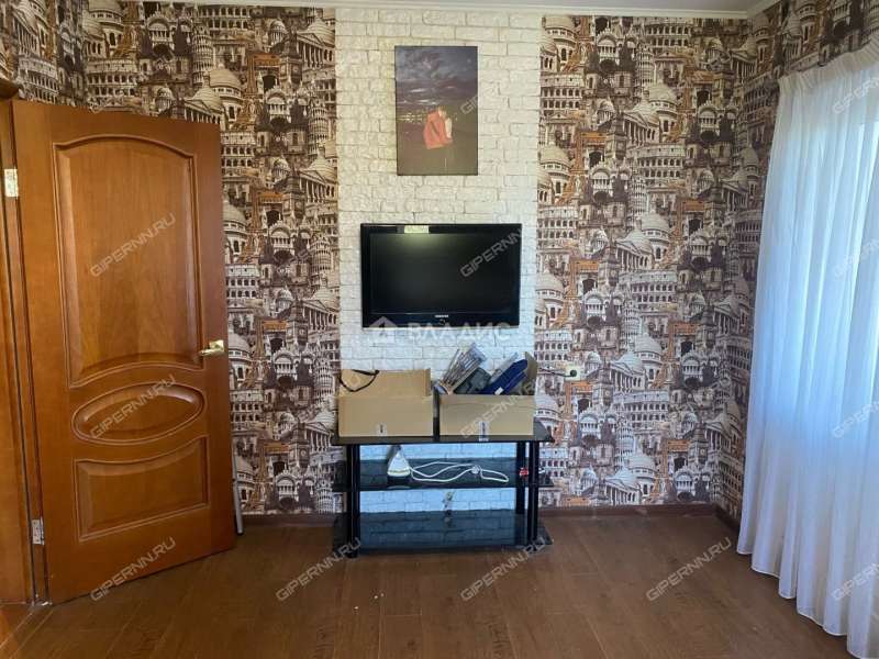 трёхкомнатная квартира на улице Янки Купалы дом 44