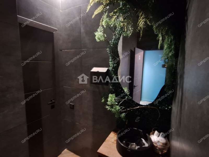 помещение под помещение свободного назначения на Нижне-Волжской набережной