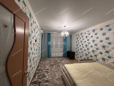 1-komnatnaya-b-r-60-letiya-oktyabrya-d-5a фото