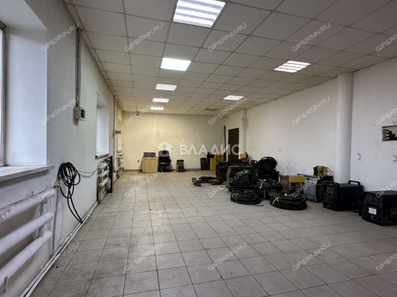 здание под офис, торговую площадь на улице Новые Пески