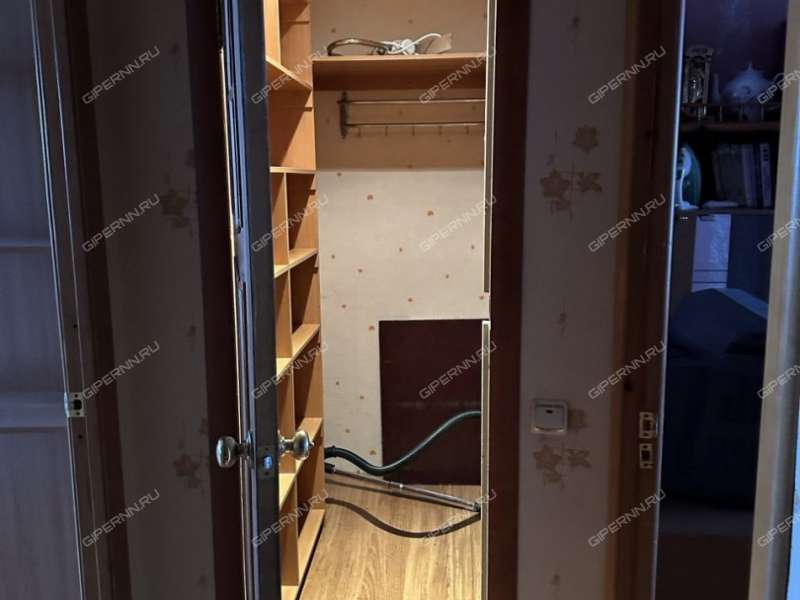 четырёхкомнатная квартира на Волжской набережной дом 9