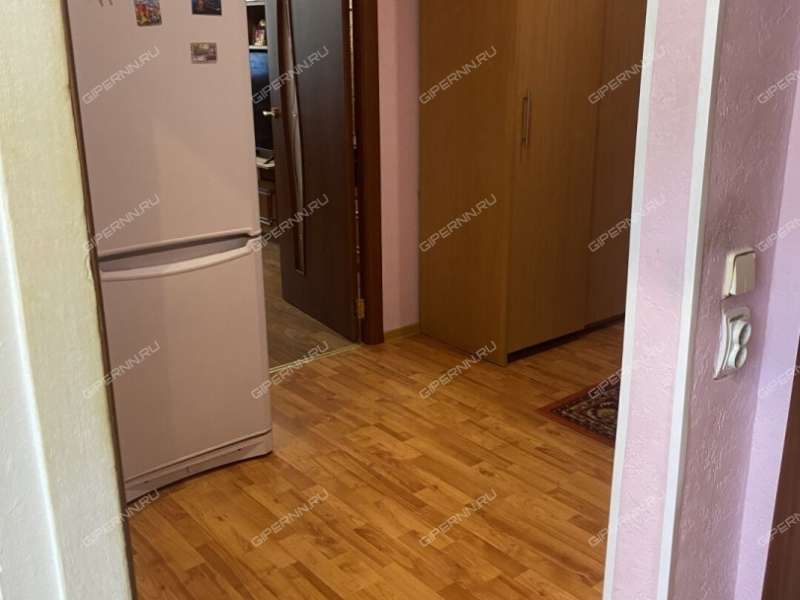 трёхкомнатная квартира на Судостроительной улице дом 8