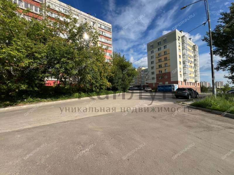 помещение под торговую площадь на улице Композитора Касьянова