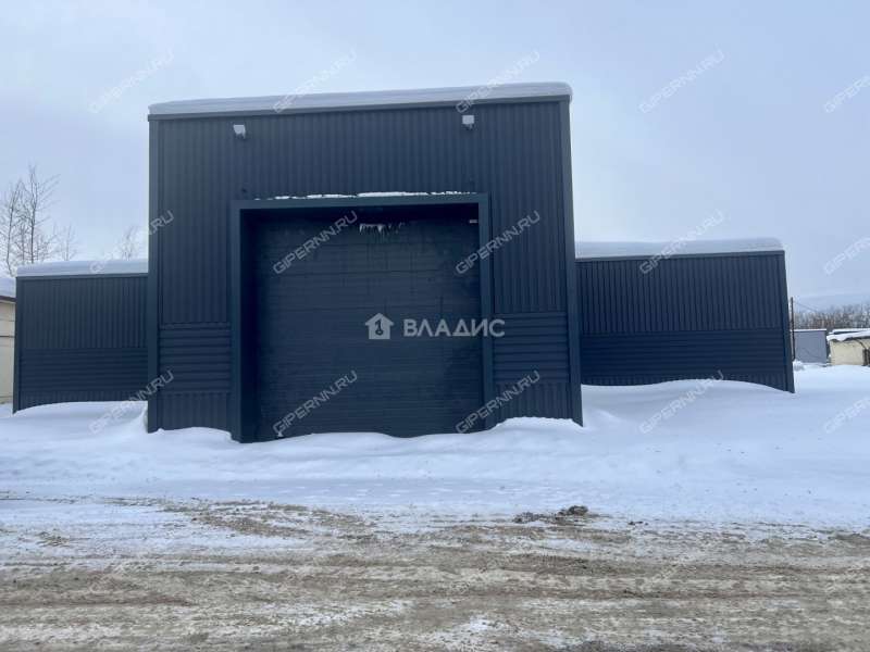 здание под офис, торговую площадь на улице Заслонова