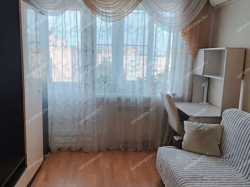 двухкомнатная квартира на бульваре 60-летия Октября дом 20