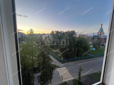 2-komnatnaya-ul-generala-zimina-d-24 фото