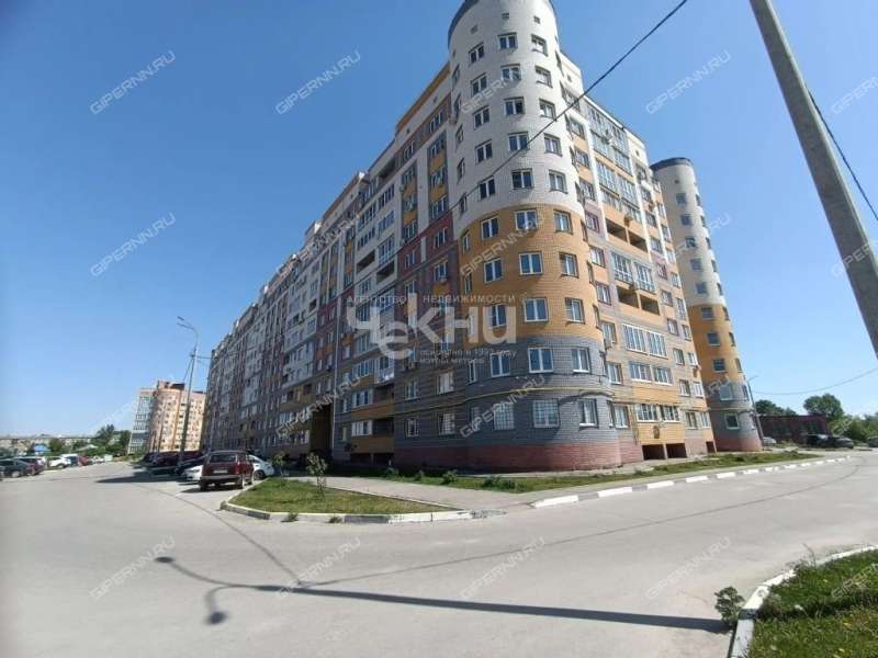 четырёхкомнатная квартира на Луначарского ул дом 214 Бор